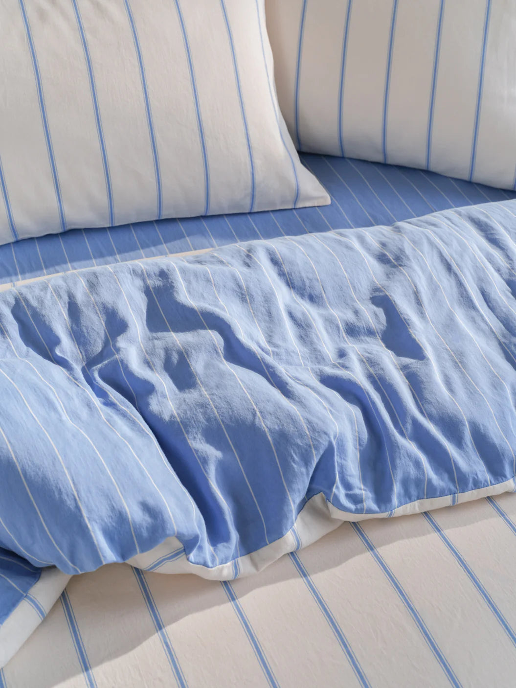 Versa Duvet Cover | Cloud & Capri