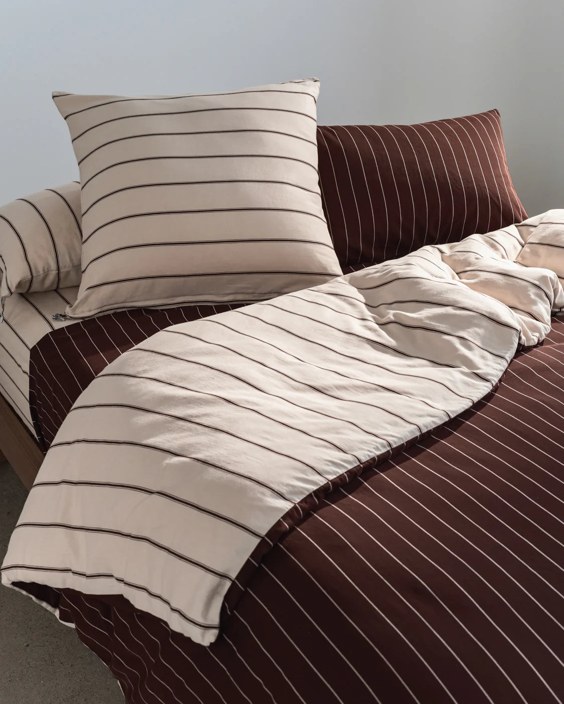 Versa Duvet Cover | Vanilla & Mahogany