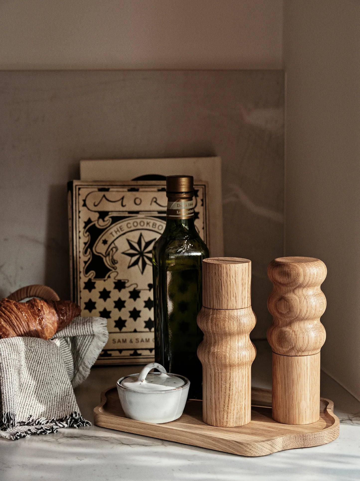 Edgar Oak Salt & Pepper Grinder | Two Ring