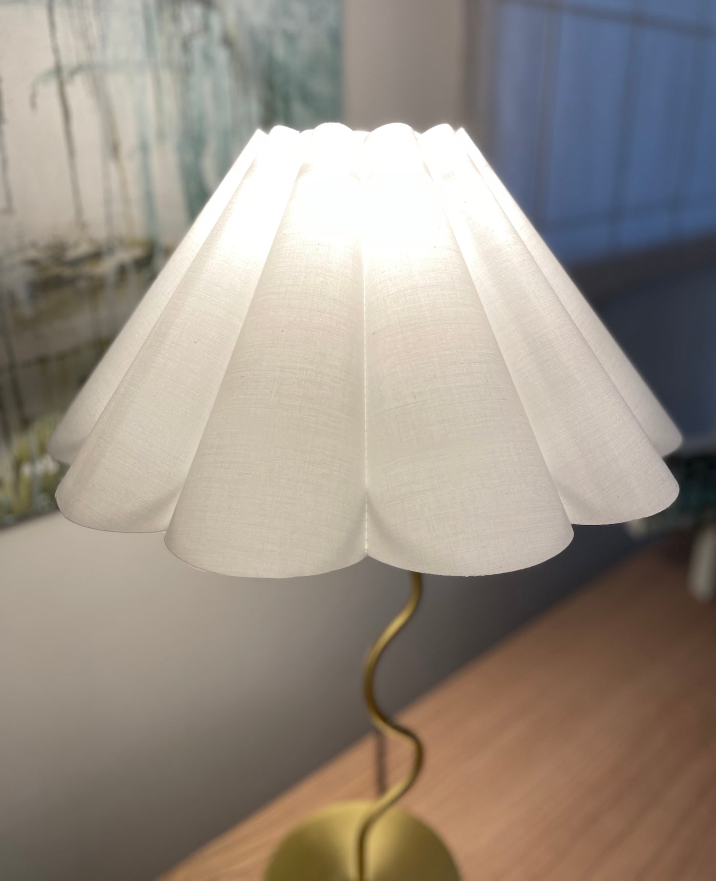 Wavy Lamp - Brass Finish