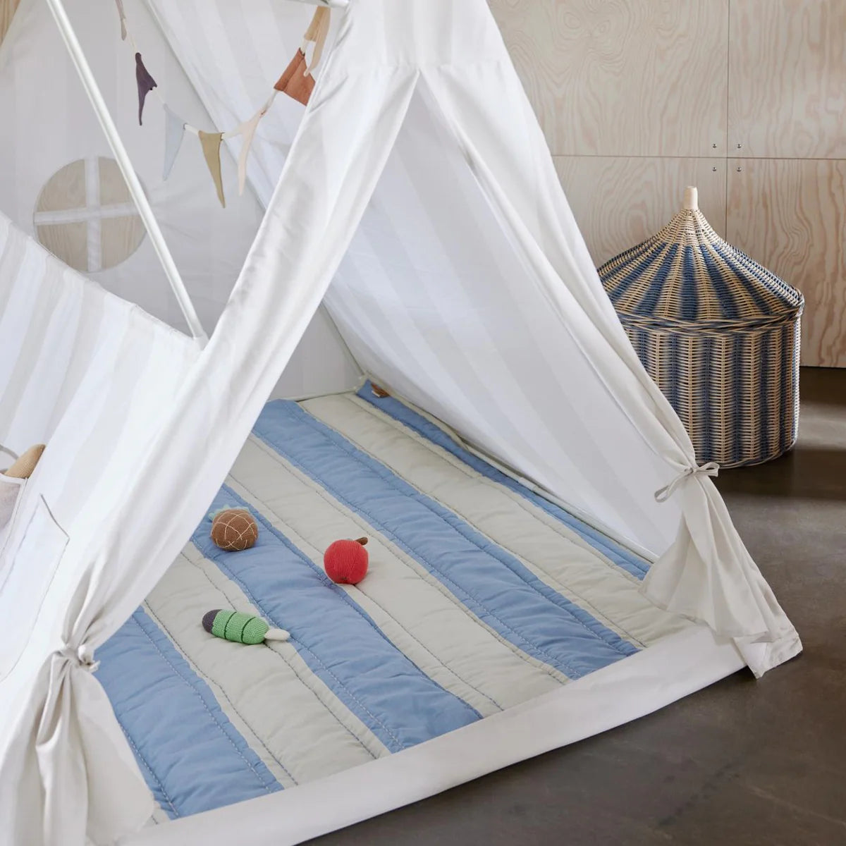 Stripped Quilted Blanket - Blue Clay