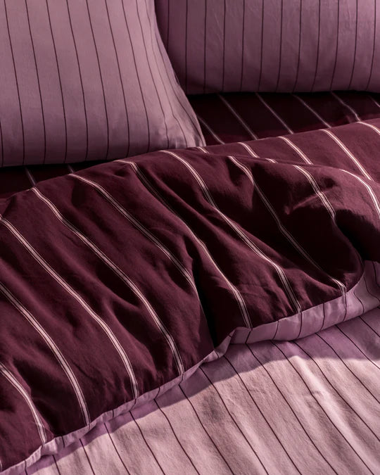 Versa Duvet Cover | Mulberry & Aster