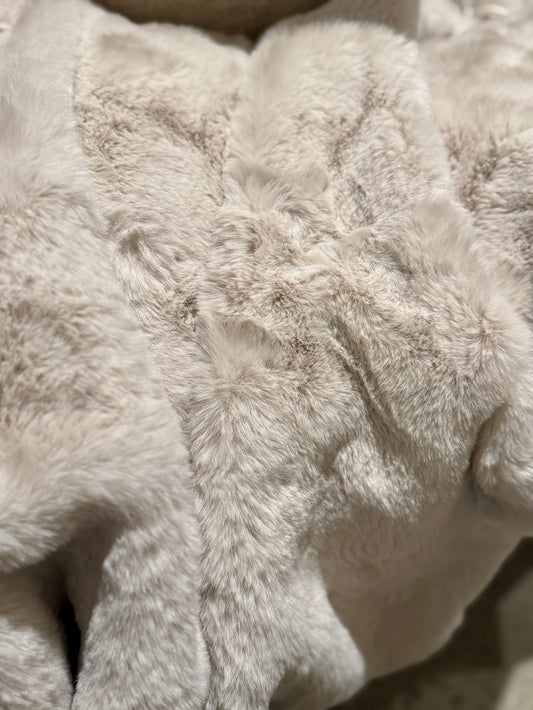 Pearl Cloud Faux Fur Throw