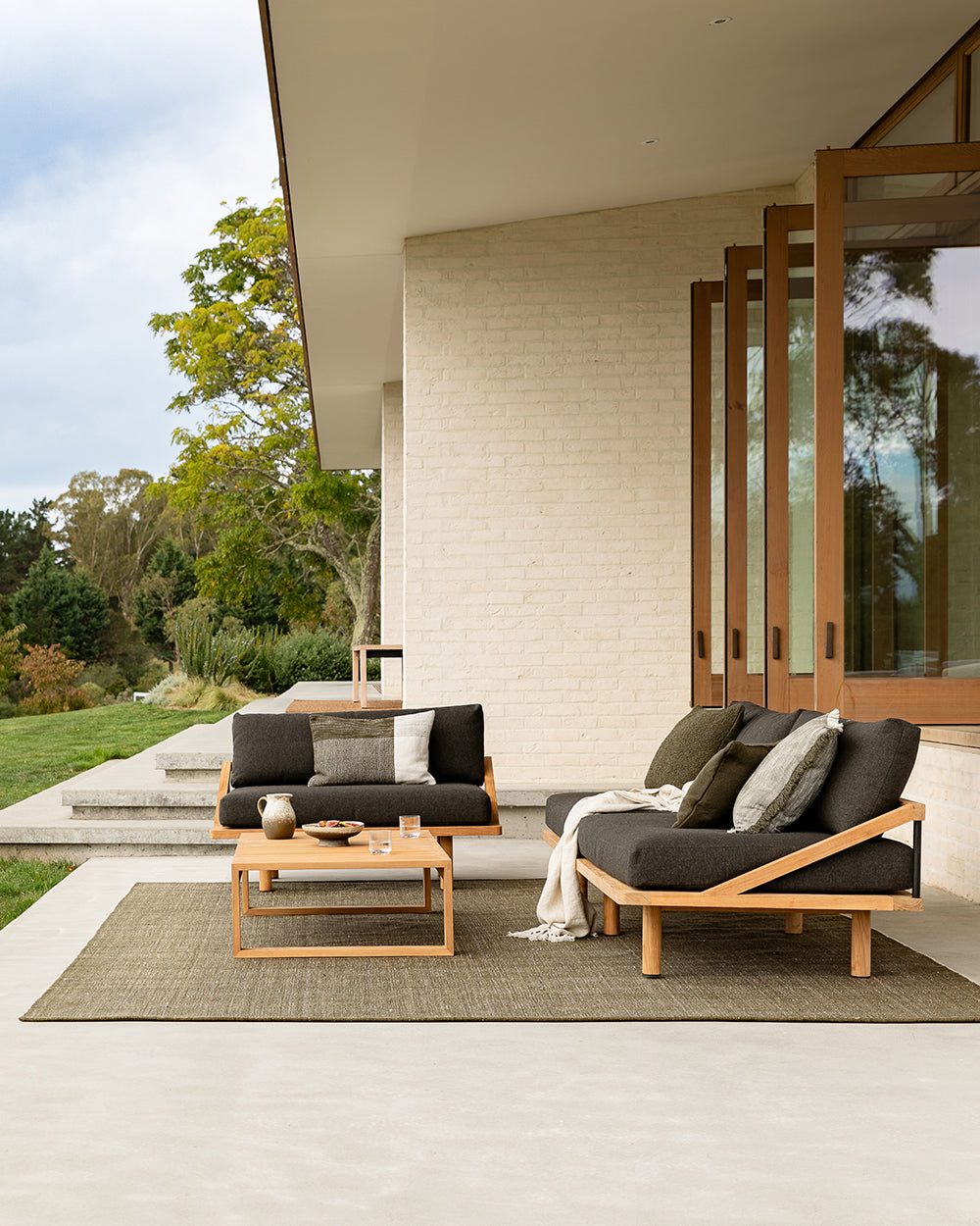 Lonsdale Indoor/ Outdoor Floor Rug | Olive